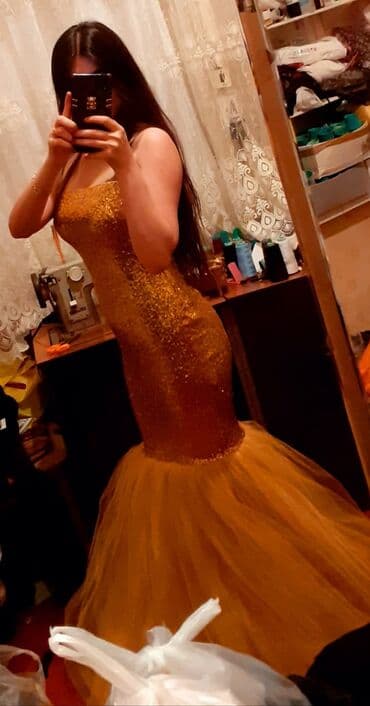 qadın beysbolları: Qadın gecə geyimləri – 3 fərqli model 1) Kobalt-mavi, uzun balıq — 3