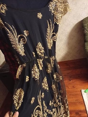 ay ulduz klonlar: Zərif gecə/libas paltarı - Rəng: qara əsas, üzərində qızılı naxış və — 2