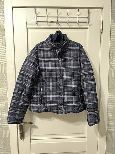 Geyimlər 2-ci əl geyimlərdir. S və M ölçülərdədir