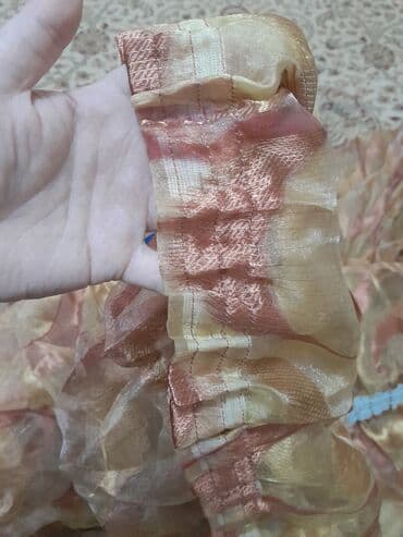 7 gozel gulu: Eni 2 metrlik pəncərə üçün Perde Eni 4 metr. Uzunlugu 2metr 70 sm — 3