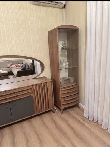 фабричная мебель: Ayag uste olan servant ve guzgulu servant tv stendi hamsi 300 azn — 2