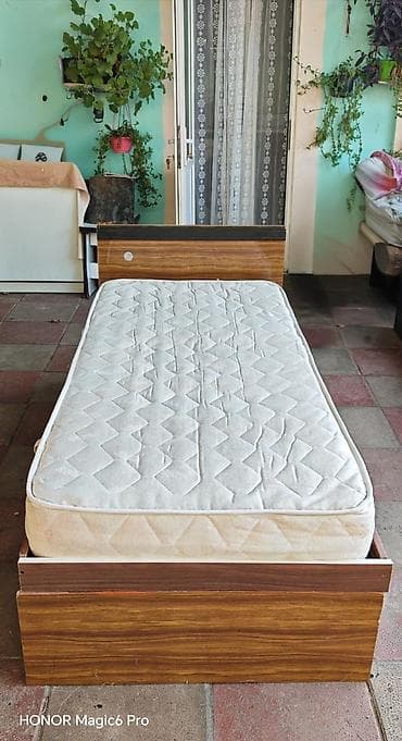 İşlənmiş, Təknəfərlik çarpayı, Bazasız, Matras ilə, Siyirməsiz