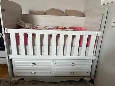 mebel renglenmesi: IrBeşik satilir Qiymet 60 man Eni 65 sm uzunlugu 1.24 Hündürlük 100 — 2