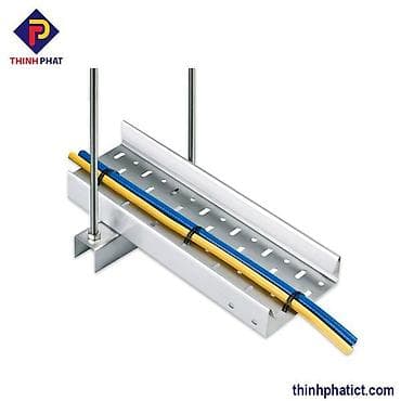 kreditle kombi: Metal perforasiyalı kabel kanalı/tray sistemi Məhsul təsviri: - — 2