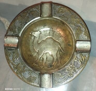 qədmi qablar: Salam belə bir antik kül qabı var işdəyən olsa desin qiymətdə — 2