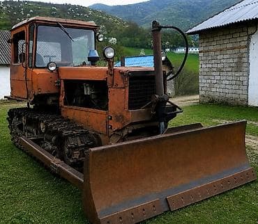 Paletli buldozer – ağır torpaq işləri üçün güclü xüsusi texnika
