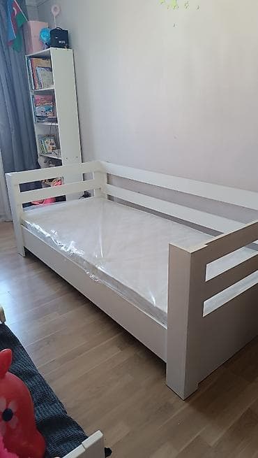 palet plastik: Oğlan və qız üçün, Yeni, Çarpayı, Bazasız, Matras ilə, Siyirməsiz — 2