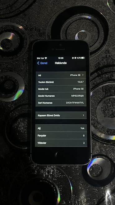 iphone se 4 2025 qiymeti: IPhone SE, 32 GB, Qara, Barmaq izi — 2
