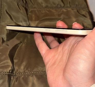 s4mini ekran: Motorola Moto E13, rəng - Bej — 4