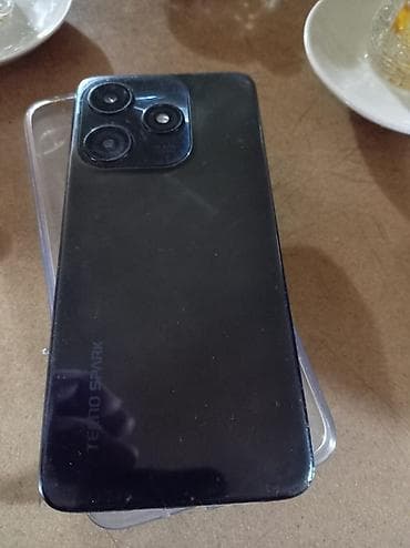 iphone xr satilir: Tecno Spark, 128 GB, rəng - Qara, Barmaq izi — 1