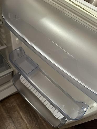 Б/у 2 двери Indesit Холодильник Продажа, цвет - Белый