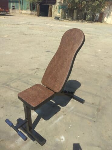 Əlcəklər: Tek jim koja 89 azndi hər birinin qiyməti. Dest alan 179 azn. Ağır — 3