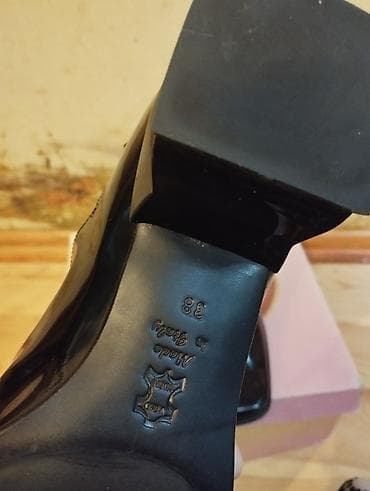 Tuflilər: Tuflilər, Ölçü: 38, rəng - Qara, Yeni — 10