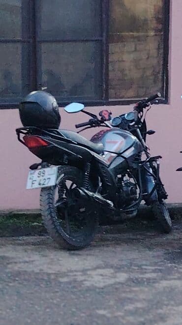 motosiklet suruculuk vesiqesi: Salam təcili satılır mot heç bir prablem yoxxtur rial alıcıya endirim — 8