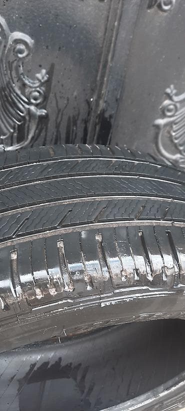 4 teker: İşlənmiş Şin Michelin 235 / 55 / R 19 — 10