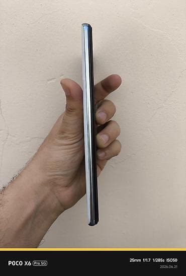 poco c61: Poco F3, 256 GB, rəng - Gümüşü, Sensor — 3