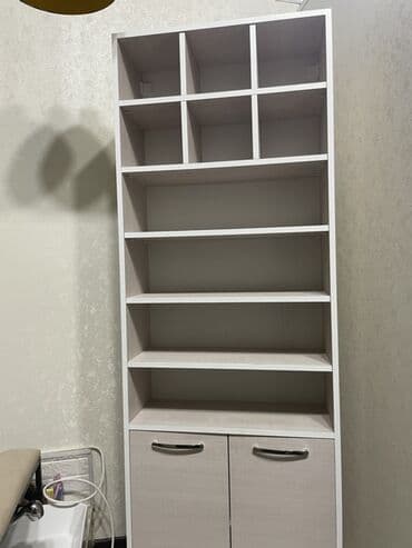 ikinci əl şkaflar: Boyuk dolab tezedi istifade olunmayib Stolar üiyməti ayrıdır — 1