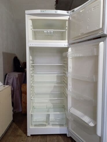 холодильник для автомобиля: İşlənmiş 2 qapılı Indesit Soyuducu Satılır, rəng - Ağ — 3