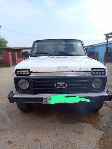 kredit ve barter masin: VAZ (LADA) 4x4 Niva: 1.7 l | Ofrouder/SUV — 2