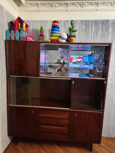 qab şkafı: İşlənmiş, Açılan, 4 qapılı Düz dolab, Stenka, Rusiya — 1