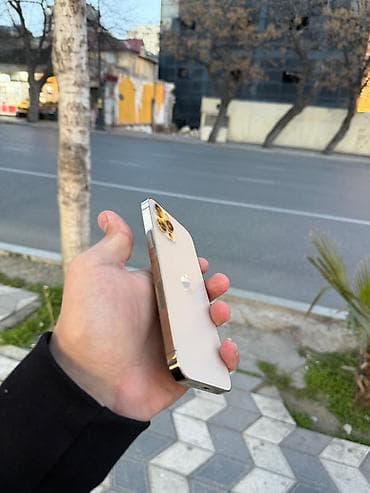 telefonlar iphone: IPhone 12 Pro, Qızılı, Face ID — 3