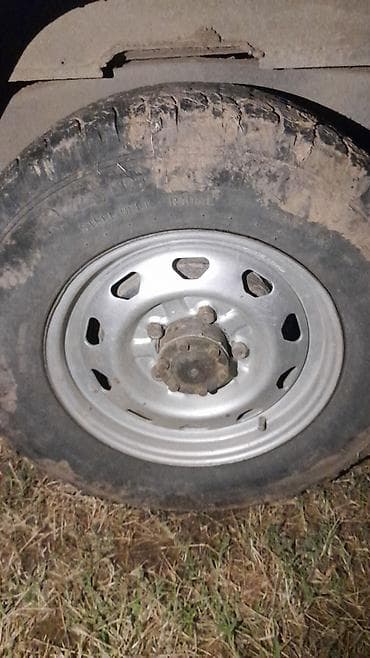 Satılır: off-road üçün polad disklər və ehtiyat təkər dəsti - 2 ədəd