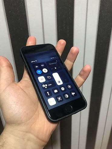 iphone 8 plus plata: IPhone 8, 256 GB, Qara, Qırıq — 3