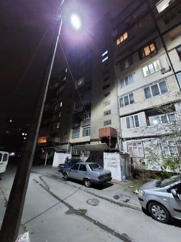 9 ci mikrorayon satilan evler: Bakı, 2 otaqlı, Köhnə tikili, 65 kv. m — 18