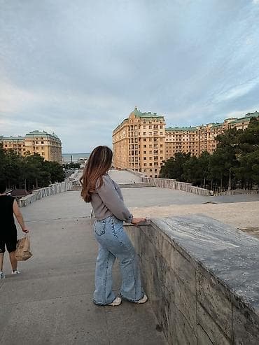 Satış məsləhətçisi, Qadın, 28 yaş, 5 ildən artıq təcrübə, Dəftərxana malları