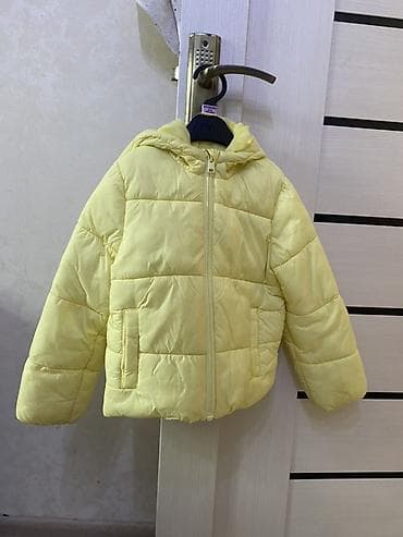 Uşaq üçün yüngül və isti puffer gödəkçə - Rəng: açıq sarı - Model