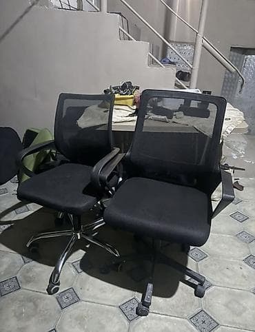 Ofis dəst mebeli: Təkərli, Qolları tənzimlənmir, Parça — 1