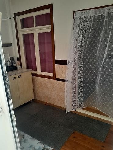 bine heyet evi: Kirayə verilir: kiçik ayrı mətbəx/mətbəxli əlavə otaq - Plastik — 4