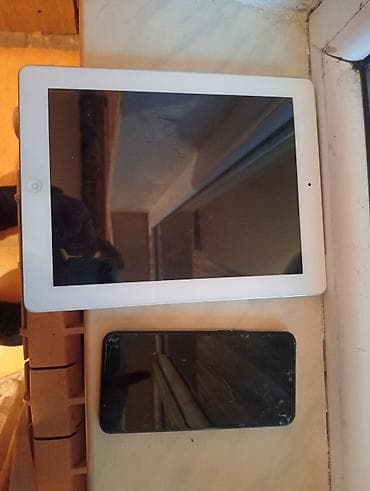 Tablet və telefon paketi - Planşet: Apple iPad (ağ çərçivə, Home