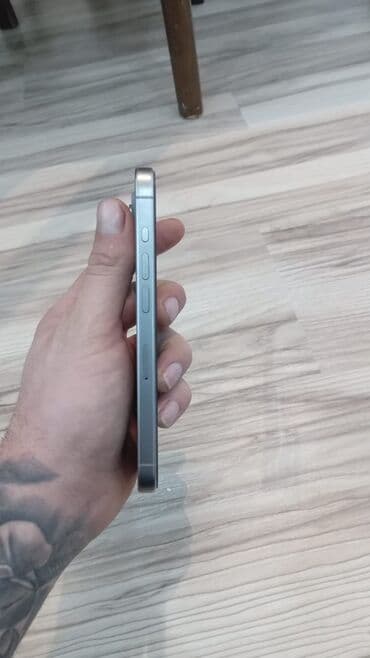 ayfon 6 barter: IPhone 15 Pro, 128 GB, Natural Titanium, Face ID — 5