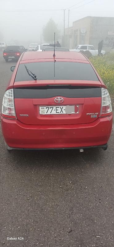 lexus rx 470: Toyota Prius (2-ci nəsil) – qırmızı rəngdə hibrid hetçbek. Salam — 2