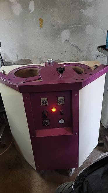 Aşağıdakı avadanlıqlar satılır: 1) Termoforminq/Preslə formalaşdırma