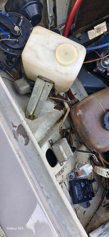 вазы из богемского стекла: VAZ (LADA) 2106: 1.5 l | 1989 il 42600 km Sedan — 14