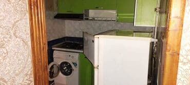 kirayə ev ayliq: Əcəmi metrosuna yaxin 5 mertebeli binanın 3-cu mərtəbəsində yerləşən — 4