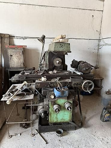 82 frez dezgahı. Tam işlekdi. Çox sayda aprafka ve frezleride üzerinde — 1