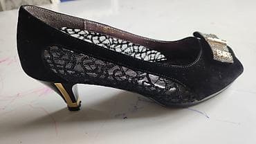 ayyaqqabı: Qadın Ayaqqabısı, cəmi bir dəfə toya geyinilib. 50 manata alınıb — 7
