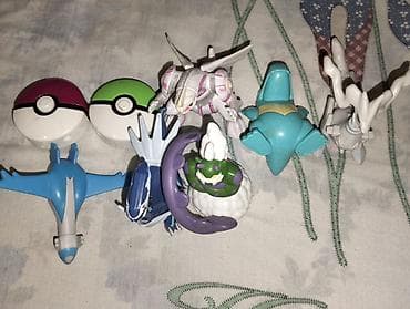 Mcdonald's oyuncaqları - Müxtəlif Pokémon fiqurları: Latios (mavi