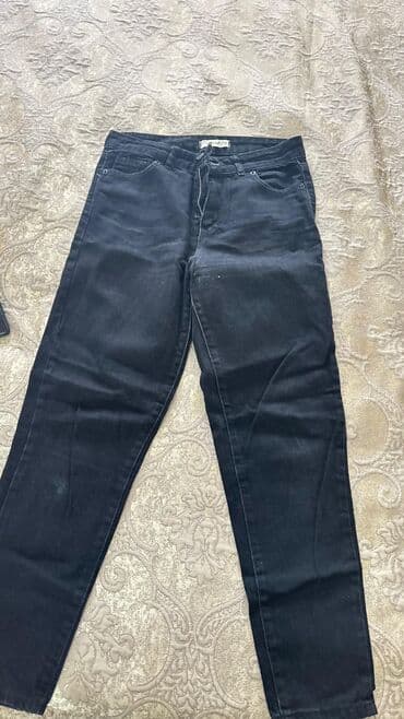 Köynəklər: Qara cins şalvar - Rəng: tünd qara - Kəsim: düz/klassik siluet — 1