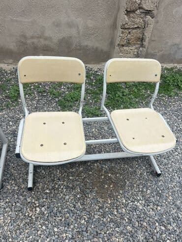 столы для конференций: İki nəfərlik birləşik oturacaq. Qiymət iki kompıektə aiddi. - — 1