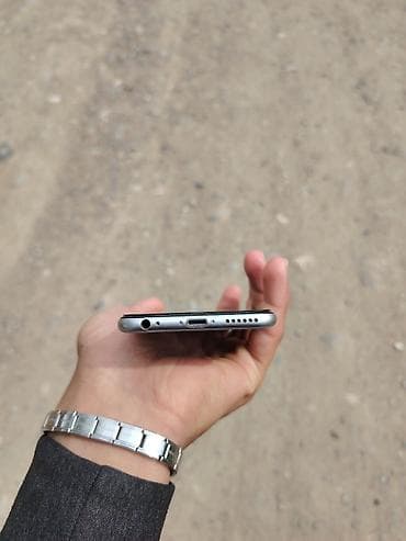 Apple iPhone: IPhone 6, Space Gray, Barmaq izi — 4