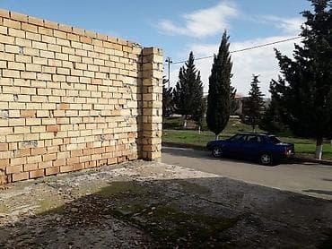 3 sot torpaq: Obyekt iki mertebelidir.Zirzemi hissesi 50,üst qatı — 9