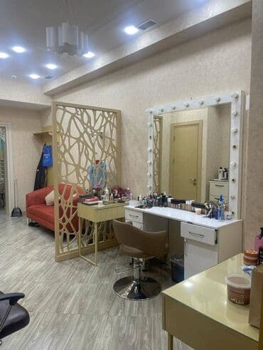 nerimanov icare obyekt: Babək prospekti yerləşən salon ümumi sahəsi 135 kv,m olan, təmirli ayi — 2