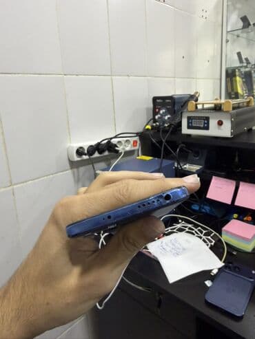 Jeep: Xiaomi Redmi smartfon - Rəng: mavi - Korpusda “Redmi” loqosu, mat — 4