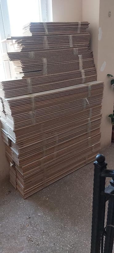 taxta döşəmə: Təcili laminat satılır. - Ümumi sahə: 62 kvadrat - Qiymət: bir — 3