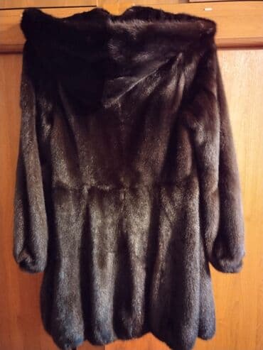 Şuba. Təmiz norkadir. Qiymətdə razılaşmaq da olar. Papagi ve cibleride