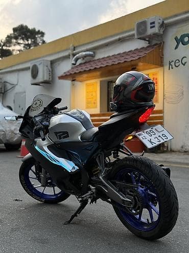 Мототранспорт: Yamaha - R15, 150 см3, 2022 год — 4